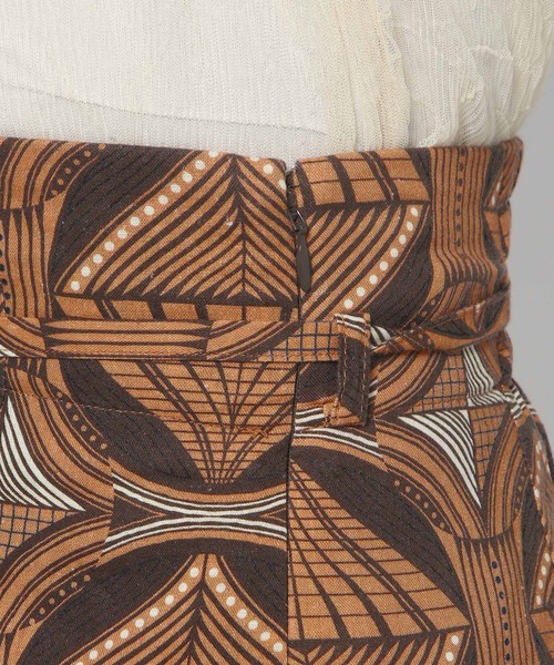 LOWRYS FARM(ローリーズファーム)の「バティックガラタイトスカート 122028(スカート・レディース・ブラウン/ネイビー・FREE)」の16枚目の写真