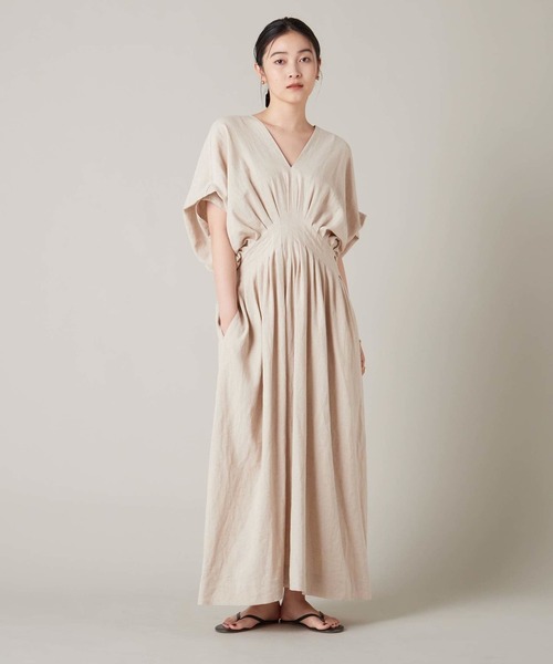 Liesse（リエス）の「V開きタックワンピース（ワンピース）」 - WEAR