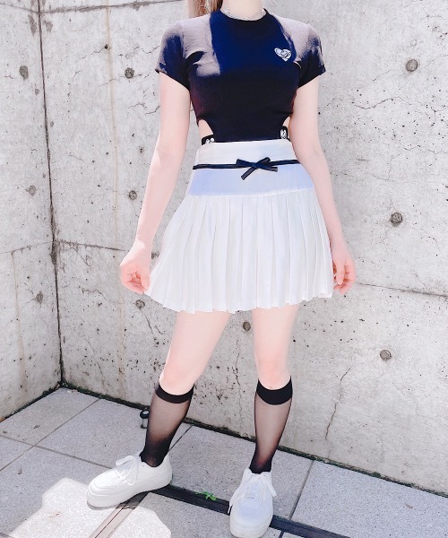 lilLilly（リルリリー）の「レオタードTシャツ（その他トップス・レディース・ブルー/ブラック/ホワイト・FREE）」の4枚目の写真