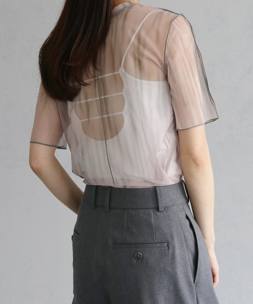 cheriella(シェリエラ)の「【cheriella】バックデザインストラップキャミソール BACK DESIGN STRAP CAMISOLE(キャミソール・レディース・オフホワイト/グレー/ブラック・FREE)」の1枚目の写真