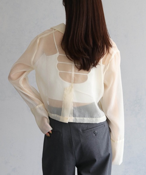 cheriella(シェリエラ)の「【cheriella】バックデザインストラップキャミソール BACK DESIGN STRAP CAMISOLE(キャミソール・レディース・オフホワイト/グレー/ブラック・FREE)」の12枚目の写真