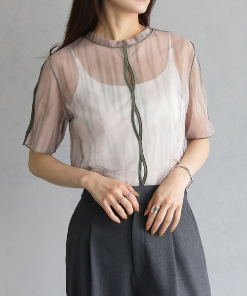 cheriella(シェリエラ)の「【cheriella】バックデザインストラップキャミソール BACK DESIGN STRAP CAMISOLE(キャミソール・レディース・オフホワイト/グレー/ブラック・FREE)」の4枚目の写真