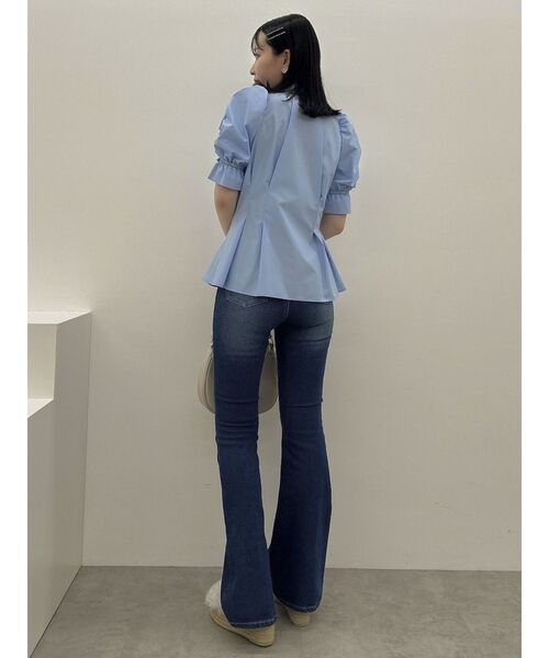 dazzlin(ダズリン)の「デニムフレアパンツ(デニムパンツ・レディース・インディゴブルー/ブラック/ブルー・MEDIUM/SMALL)」の12枚目の写真