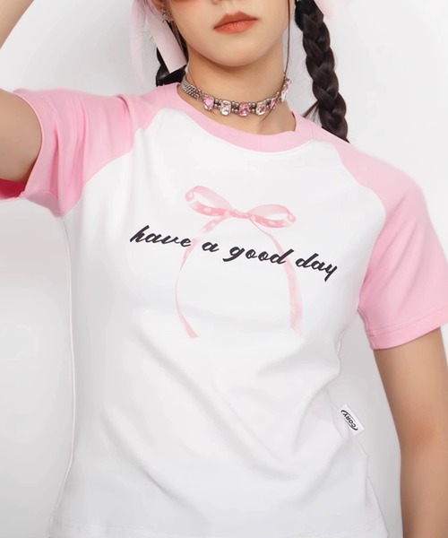A'GEM9(エージェムナイン)の「A'GEM/9 × .kom 『CORYSTUDIO/コリースタジオ』リボンラグランカットソー(Tシャツ/カットソー・レディース・ピンク・FREE)」の7枚目の写真
