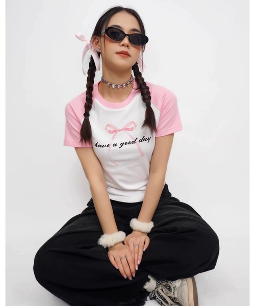 A'GEM9(エージェムナイン)の「A'GEM/9 × .kom 『CORYSTUDIO/コリースタジオ』リボンラグランカットソー(Tシャツ/カットソー・レディース・ピンク・FREE)」の3枚目の写真