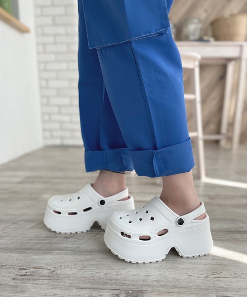 LUGG NAGG(ラグナグ)の「【厚底】ラバークロッグサンダル【ベルト稼働】(サンダル・レディース・ホワイト/ブラック/ベージュ・M/L)」の12枚目の写真