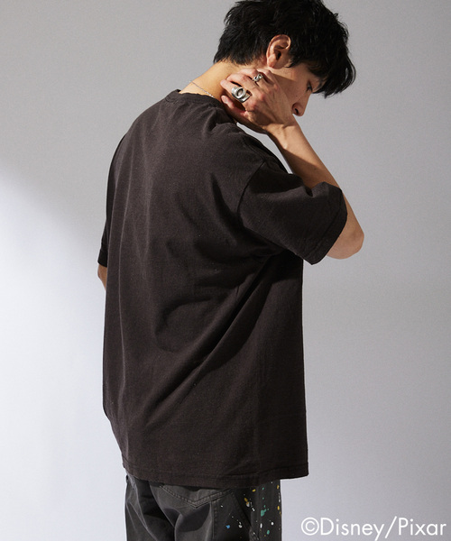 Disney（ディズニー）の「DISNEY / PIXAR 別注 プリントTシャツ（Tシャツ/カットソー・メンズ・ブラック系その他/ホワイト系その他/ブラック/ライトグレー/ホワイト・LARGE/MEDIUM）」の8枚目の写真