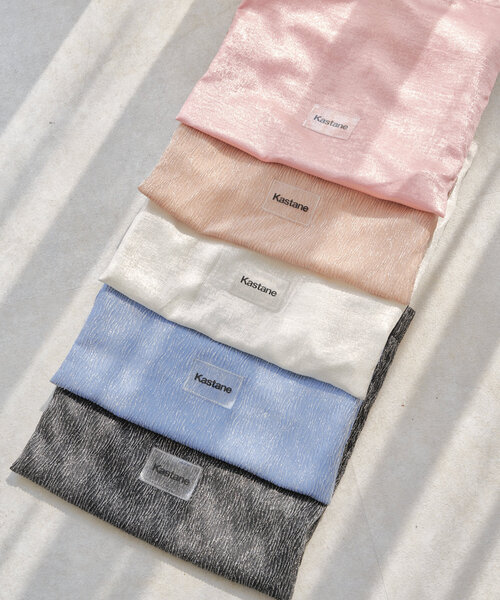 Kastane（カスタネ）の「【5色展開/A4サイズ】NEWシャイニーマルチトートBAG（トートバッグ・レディース・ピンク/ベージュ/ブラック/ホワイト/ブルー系その他・FREE）」の7枚目の写真