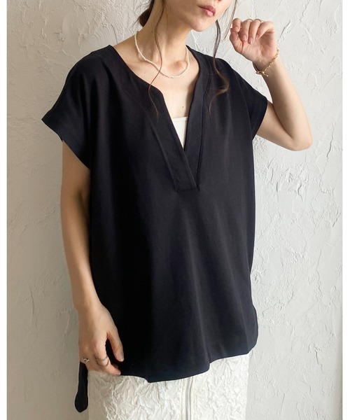 She's Closet(シーズクローゼット)の「綿コットン100%深Vネック/キーネック無地半袖Tシャツ(Tシャツ/カットソー・レディース・ブラック/アイボリー/グレー・FREE)」の21枚目の写真