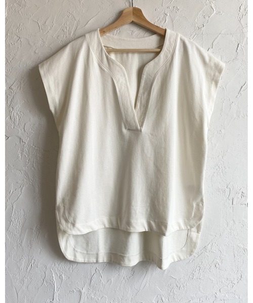 She's Closet(シーズクローゼット)の「綿コットン100%深Vネック/キーネック無地半袖Tシャツ(Tシャツ/カットソー・レディース・ブラック/アイボリー/グレー・FREE)」の14枚目の写真