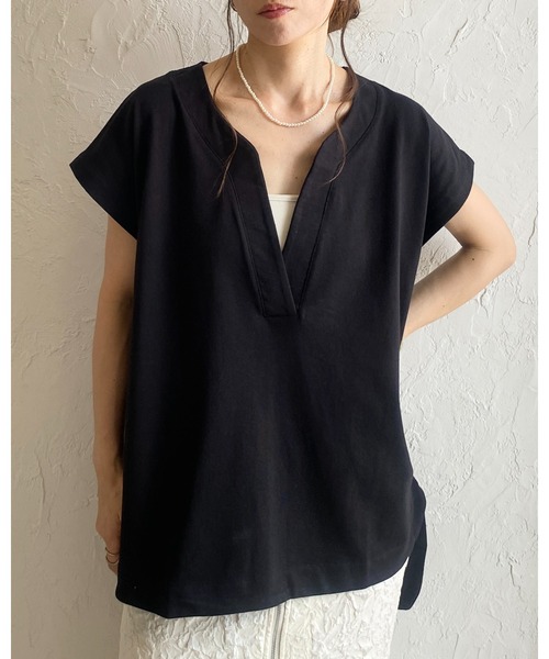She's Closet(シーズクローゼット)の「綿コットン100%深Vネック/キーネック無地半袖Tシャツ(Tシャツ/カットソー・レディース・ブラック/アイボリー/グレー・FREE)」の6枚目の写真