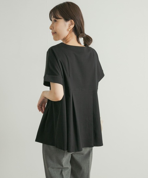 URBAN RESEARCH DOORS（アーバンリサーチドアーズ）の「シルケットコットンウエスト切替プルオーバー（Tシャツ/カットソー・レディース・グリーン/ブラック/オフホワイト・MEDIUM）」の19枚目の写真