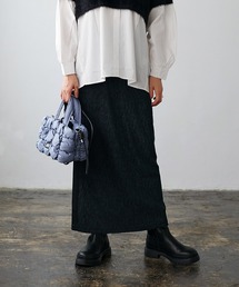 エンボスベロアタイトスカート