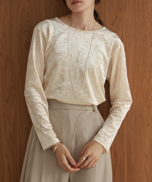 Bab（バブ）の「シアーベロアベーシックトップス（Tシャツ/カットソー・レディース・ベージュ/ライトグレー/グリーン/アイボリー/ブラック・FREE）」の9枚目の写真