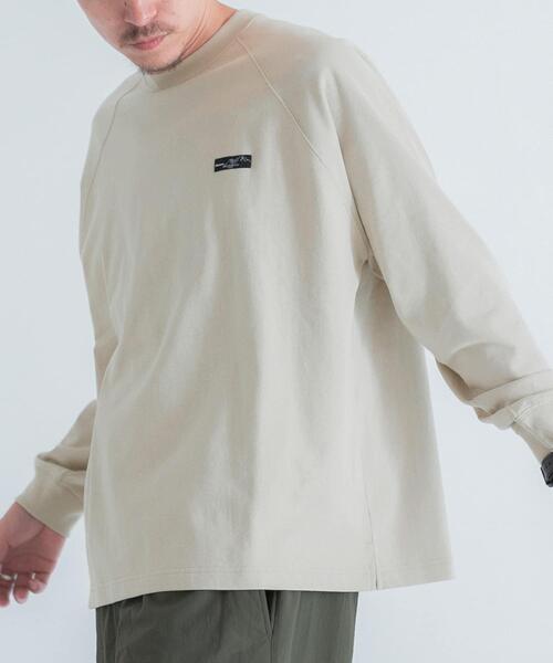 ITEMS URBANRESEARCH（アイテムズ アーバンリサーチ）の「天竺 ワンポイント ロングスリーブTシャツ（Tシャツ/カットソー・メンズ・ベージュ/その他1/ホワイト/ブルー/ブラック・MEDIUM/LARGE）」の17枚目の写真