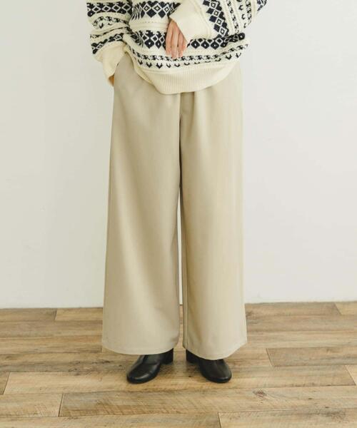 ITEMS URBANRESEARCH（アイテムズ アーバンリサーチ）の「イージーワイドストレートパンツ（その他パンツ・レディース・グリーン/ブラック/ブラウン/ライトベージュ/ドット・FREE）」の3枚目の写真