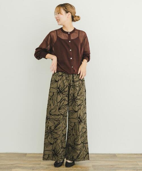 ITEMS URBANRESEARCH（アイテムズ アーバンリサーチ）の「イージーワイドストレートパンツ（その他パンツ・レディース・グリーン/ブラック/ブラウン/ライトベージュ/ドット・FREE）」の6枚目の写真