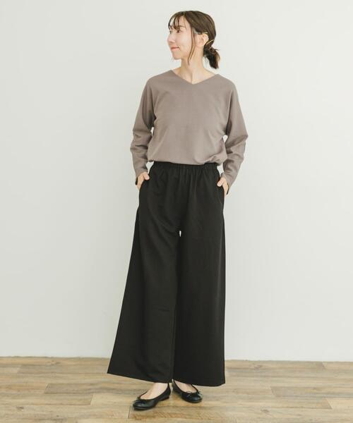 ITEMS URBANRESEARCH（アイテムズ アーバンリサーチ）の「イージーワイドストレートパンツ（その他パンツ・レディース・グリーン/ブラック/ブラウン/ライトベージュ/ドット・FREE）」の17枚目の写真