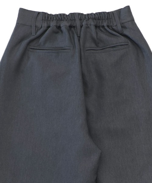 select MOCA(セレクトモカ)の「タックワイドシルエットパンツ(スラックス・レディース・チャコール/ブラック・MEDIUM/LARGE)」の14枚目の写真