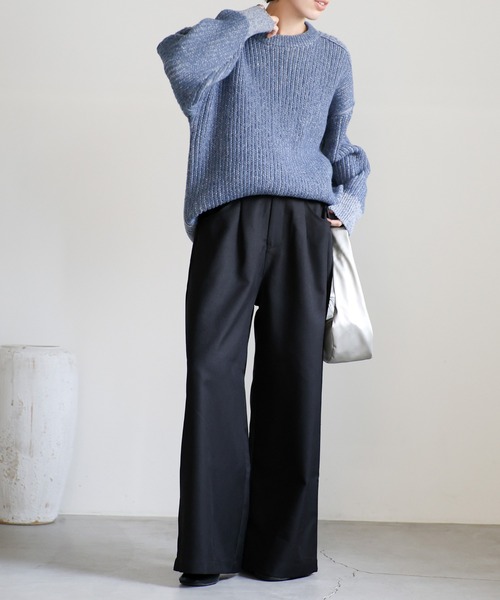 select MOCA(セレクトモカ)の「タックワイドシルエットパンツ(スラックス・レディース・チャコール/ブラック・MEDIUM/LARGE)」の5枚目の写真