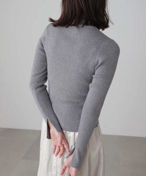 FREE'S MART（フリーズマート）の「◆ラメボトルネックリブニット（ニット/セーター・レディース・パープル/ホワイト/ライトグリーン/グレー・FREE）」の8枚目の写真