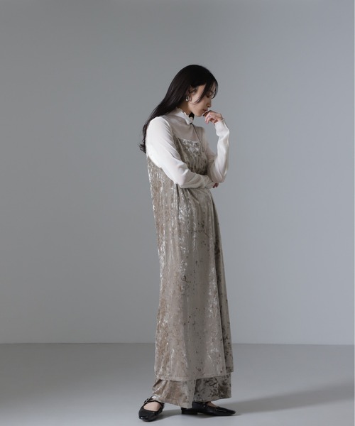 NANO universe（ナノユニバース）の「ベロアキャミソールワンピース（セットアップ可）（ワンピース・レディース・ブラウン/ベージュ/ブラック・FREE）」の4枚目の写真