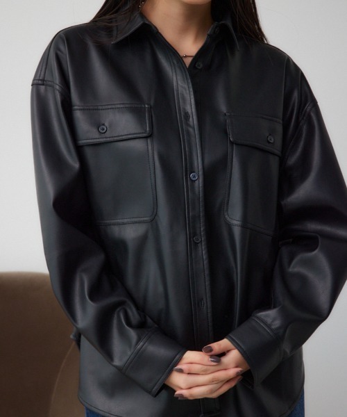 AZUL by moussy(アズールバイマウジー)の「ルーズポケットシャツ(シャツ/ブラウス・レディース・ブラック/ブラック系その他2/ブルー・FREE)」の1枚目の写真