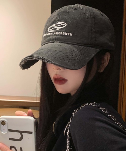 LA VORAGINE（ラ ヴォラジネ）の「ロゴ刺繍ベースボールキャップ　帽子（キャップ・レディース・ネイビー/モカ/ワイン/カーキ/チャコールグレー・FREE）」の7枚目の写真