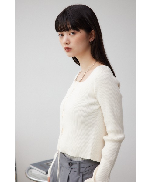 AZUL by moussy(アズールバイマウジー)の「レースアップデザインリブニット(ニット/セーター・レディース・ブラック/グレー/ピンク/ブルー/アイボリー・FREE)」の6枚目の写真