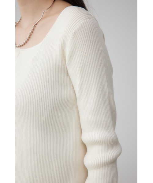 AZUL by moussy(アズールバイマウジー)の「レースアップデザインリブニット(ニット/セーター・レディース・ブラック/グレー/ピンク/ブルー/アイボリー・FREE)」の13枚目の写真