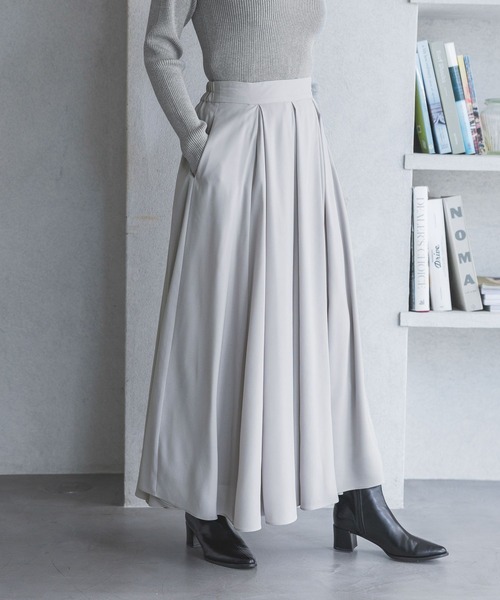 A part by（アパートバイ）の「ラメフレアスカート（スカート・レディース・ベージュ/ライトグレー/ブラック・SMALL/MEDIUM）」の4枚目の写真