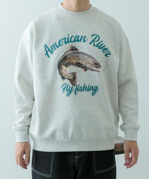 ITEMS URBANRESEARCH（アイテムズ アーバンリサーチ）の「クルーネックスエット fishing（スウェット・メンズ・ブラック/グレー/オートミール・MEDIUM/LARGE）」の7枚目の写真