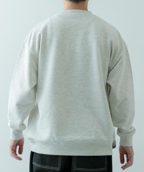 ITEMS URBANRESEARCH（アイテムズ アーバンリサーチ）の「クルーネックスエット fishing（スウェット・メンズ・ブラック/グレー/オートミール・MEDIUM/LARGE）」の9枚目の写真