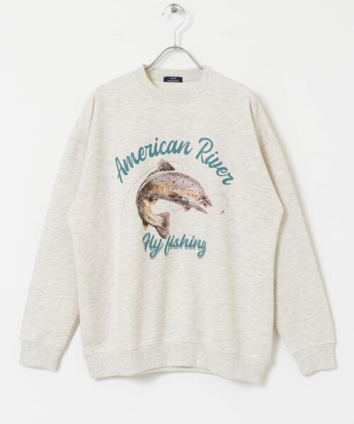 ITEMS URBANRESEARCH（アイテムズ アーバンリサーチ）の「クルーネックスエット fishing（スウェット・メンズ・ブラック/グレー/オートミール・MEDIUM/LARGE）」の10枚目の写真