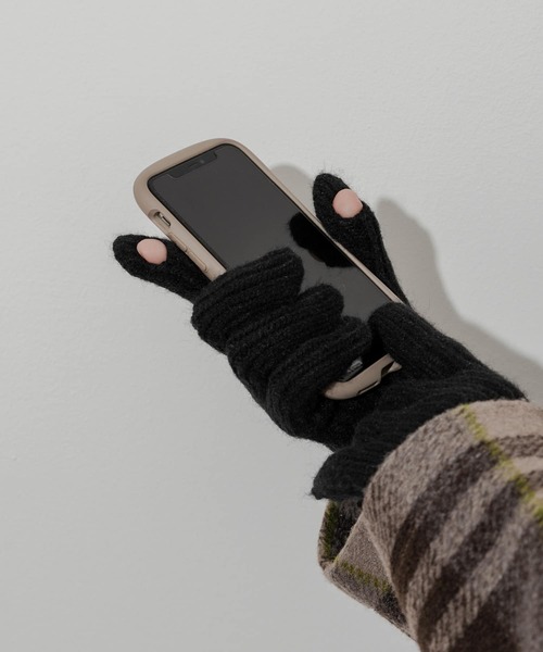 SMELLY（スメリー）の「ホールタッチニットグローブ（手袋・レディース・ベージュ/アイボリー/ブラック・-）」の13枚目の写真