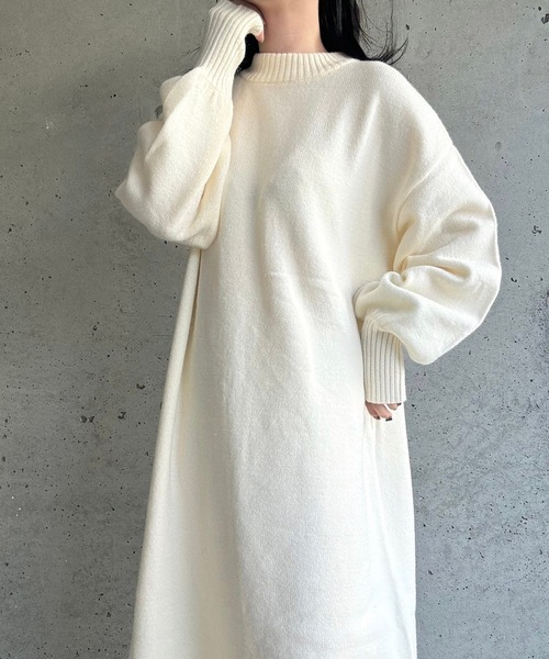 merrylatte(メリーラテ)の「指穴付ロングニットワンピース(ワンピース・レディース・アイボリー・FREE)」の18枚目の写真