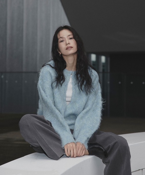 hellam(へラム)の「ミックスシャギー キーネックニット(ニット/セーター・レディース・グリーン/チャコール/オレンジ/アイボリー/ブルー・FREE)」の4枚目の写真