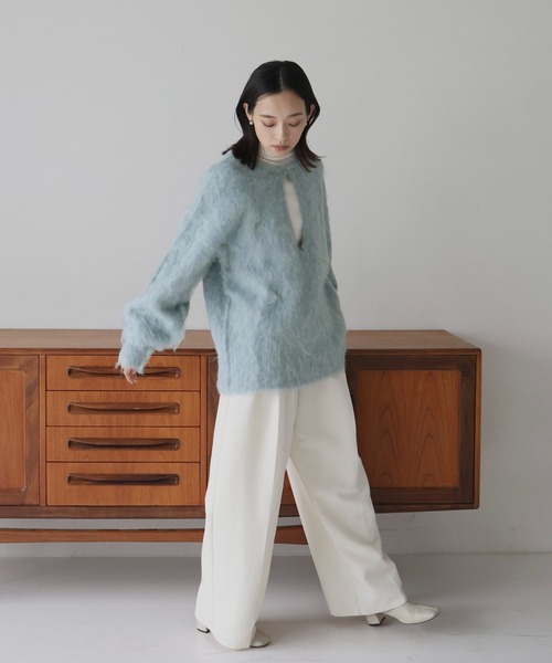 hellam(へラム)の「ミックスシャギー キーネックニット(ニット/セーター・レディース・グリーン/チャコール/オレンジ/アイボリー/ブルー・FREE)」の19枚目の写真