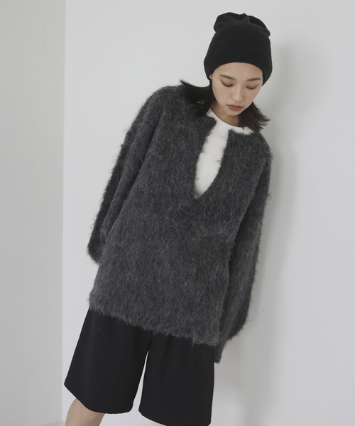 hellam(へラム)の「ミックスシャギー キーネックニット(ニット/セーター・レディース・グリーン/チャコール/オレンジ/アイボリー/ブルー・FREE)」の17枚目の写真