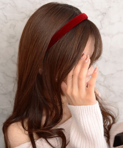 Mayree(メイリー)の「【float】ベロア シンプル クッション カチューシャ【3サイズ展開】(カチューシャ・レディース・ブラック系1/ブラック系3/ワイン系1/ワイン系3/ブラック系2/ワイン系2・FREE)」の12枚目の写真