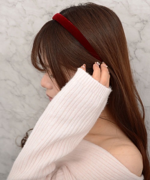 Mayree(メイリー)の「【float】ベロア シンプル クッション カチューシャ【3サイズ展開】(カチューシャ・レディース・ブラック系1/ブラック系3/ワイン系1/ワイン系3/ブラック系2/ワイン系2・FREE)」の14枚目の写真
