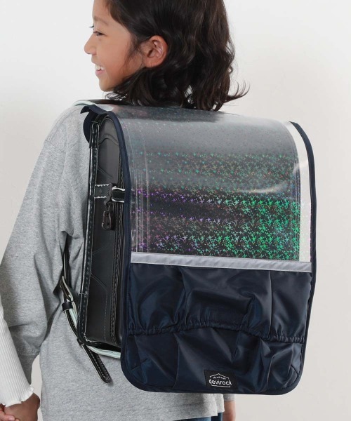 devirock（デビロック）の「収納できるマチポケット付き 撥水 透明ランドセルカバー（ランドセル・キッズ・グレイッシュベージュ/ブルー系1/ネイビー/グリーン系/パープル系1/ピンク系・ONE SIZE）」の4枚目の写真