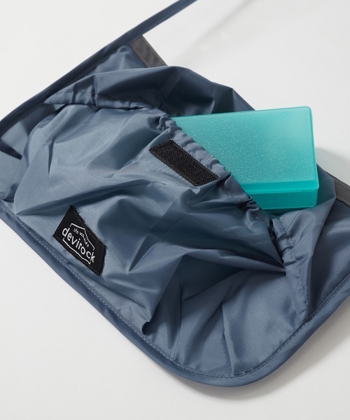 devirock（デビロック）の「収納できるマチポケット付き 撥水 透明ランドセルカバー（ランドセル・キッズ・グレイッシュベージュ/ブルー系1/ネイビー/グリーン系/パープル系1/ピンク系・ONE SIZE）」の13枚目の写真