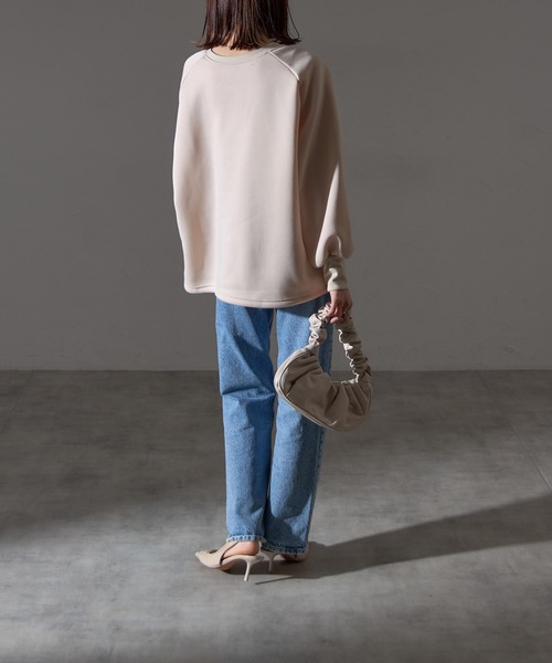 each（イーチ）の「前後2WAYパールケープ付裏起毛スウェット（スウェット・レディース・アイボリー/ブラック/グリーン・FREE）」の9枚目の写真