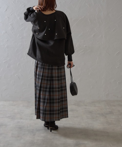 each（イーチ）の「前後2WAYパールケープ付裏起毛スウェット（スウェット・レディース・アイボリー/ブラック/グリーン・FREE）」の18枚目の写真