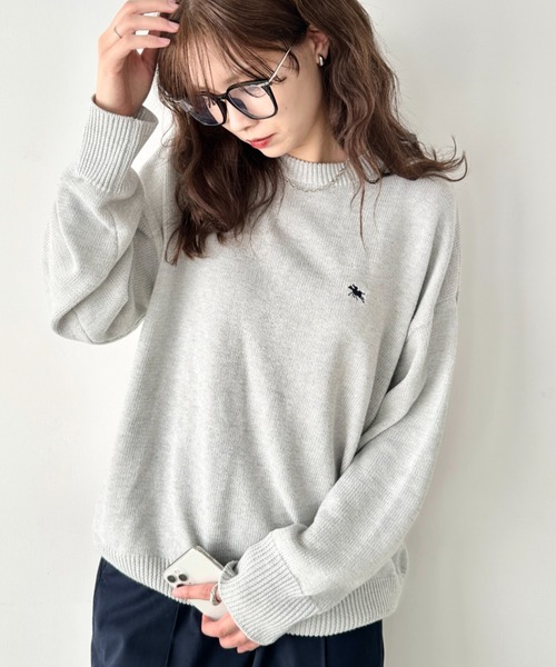 POLOCHAMPS(ポロチャンプス)の「POLOCHAMPS(ポロチャンプス)/ポロチャンプス 別注 ワンポイント刺繍 クルーネック 長袖 オーバーサイズニット セーター(ニット/セーター・レディース・グレー/ブラック/ネイビー・L/M)」の15枚目の写真