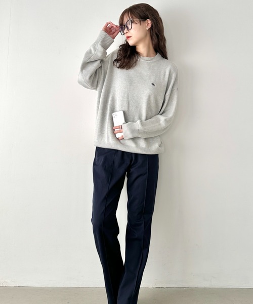 POLOCHAMPS(ポロチャンプス)の「POLOCHAMPS(ポロチャンプス)/ポロチャンプス 別注 ワンポイント刺繍 クルーネック 長袖 オーバーサイズニット セーター(ニット/セーター・レディース・グレー/ブラック/ネイビー・L/M)」の16枚目の写真
