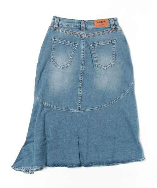 Desigual（デシグアル）の「LAUGI デニムスカートひざ丈（デニムスカート・レディース・ブルー・XS/S/M/L/XL）」の2枚目の写真