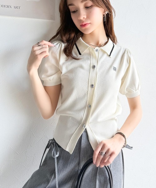 mily bilet(ミウィビレット)の「【mily bilet】洗練された大人カジュアル。デザインボタン胸刺繍半袖ニットポロ(ポロシャツ・レディース・アイボリー/ネイビー/ベージュ・X-LARGE/SMALL/MEDIUM/LARGE)」の11枚目の写真