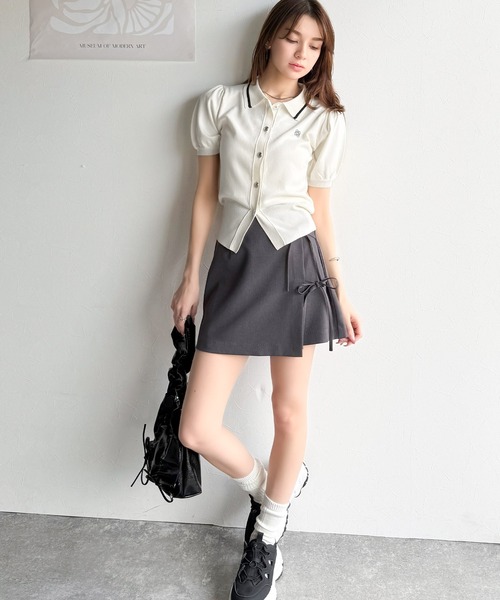 mily bilet(ミウィビレット)の「【mily bilet】洗練された大人カジュアル。デザインボタン胸刺繍半袖ニットポロ(ポロシャツ・レディース・アイボリー/ネイビー/ベージュ・X-LARGE/SMALL/MEDIUM/LARGE)」の15枚目の写真